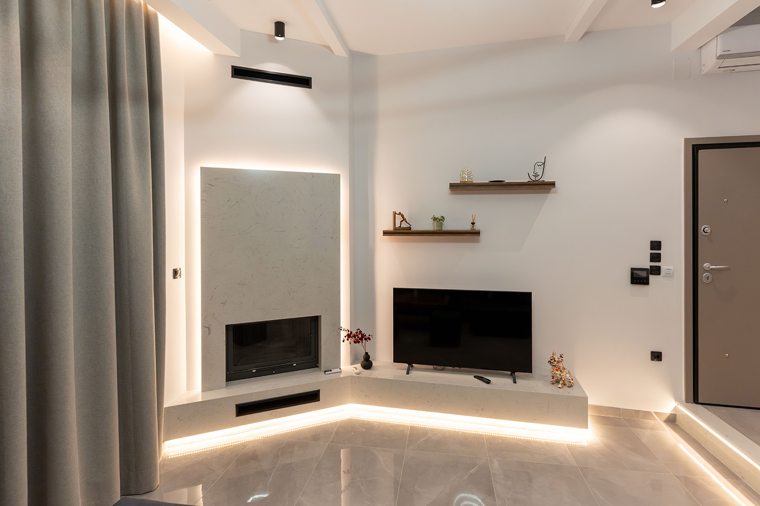 DSC02055-Enhanced-NR