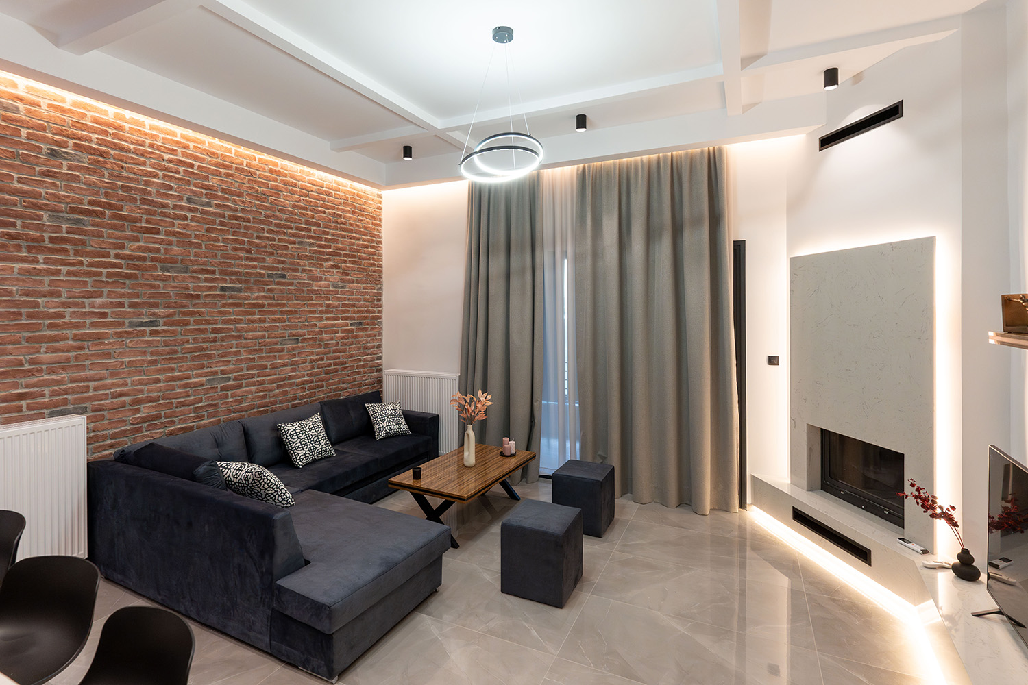 DSC02059-Enhanced-NR